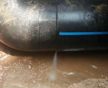 东川楼顶渗水维修公司为大家分享下东川卫生间漏水维修修补技术!